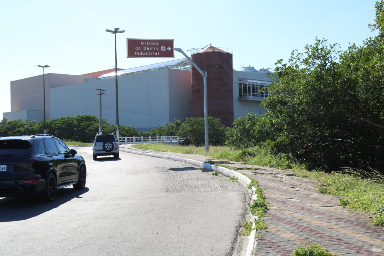 Prefeitura inicia instalação de novas placas de sinalização turística - SMTT Aracaju